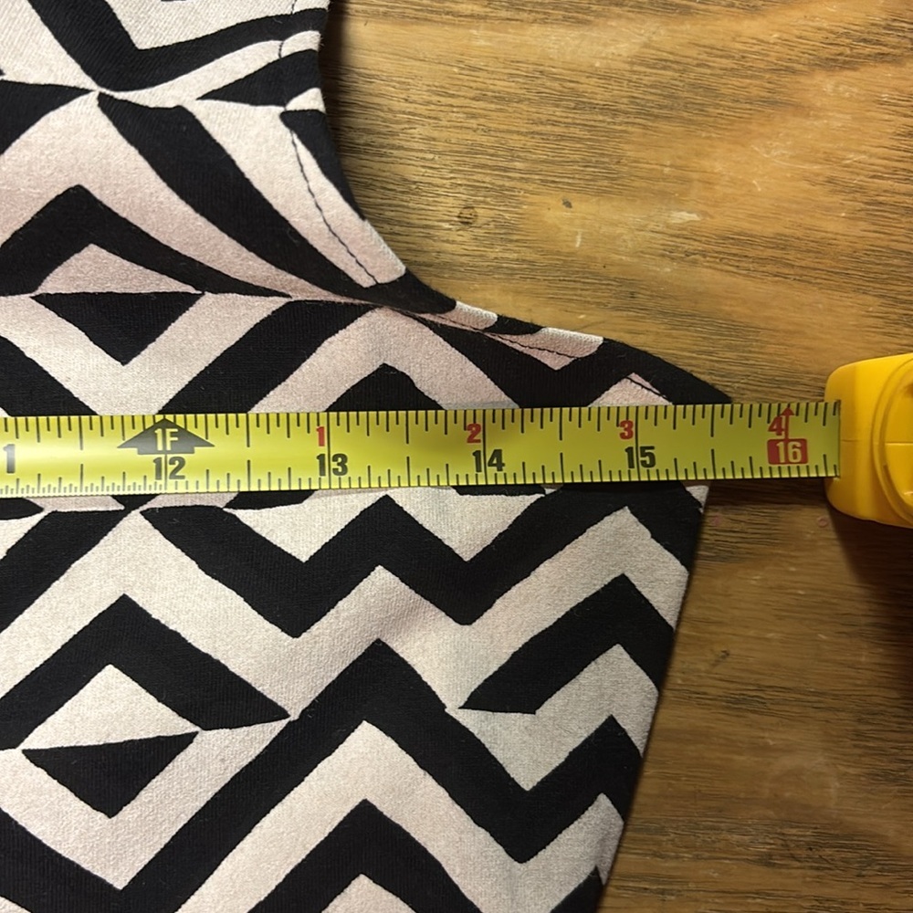 PINK Black and White Geometric Pattern Dress - Picture 7 of 9